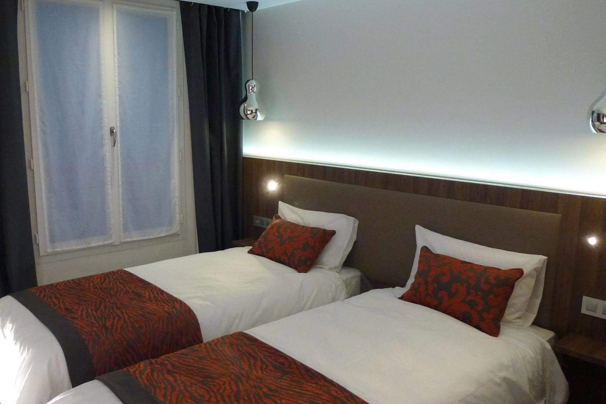 Hotel Alhambra Paris Exterior photo